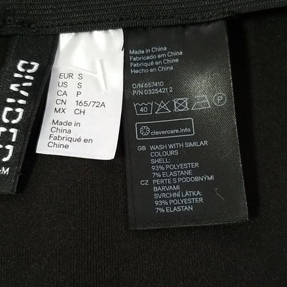 🤑FOR BUNDLES ONLY🤑 DIVIDED BLACK PENCIL SKIRT - Picture 6 of 6